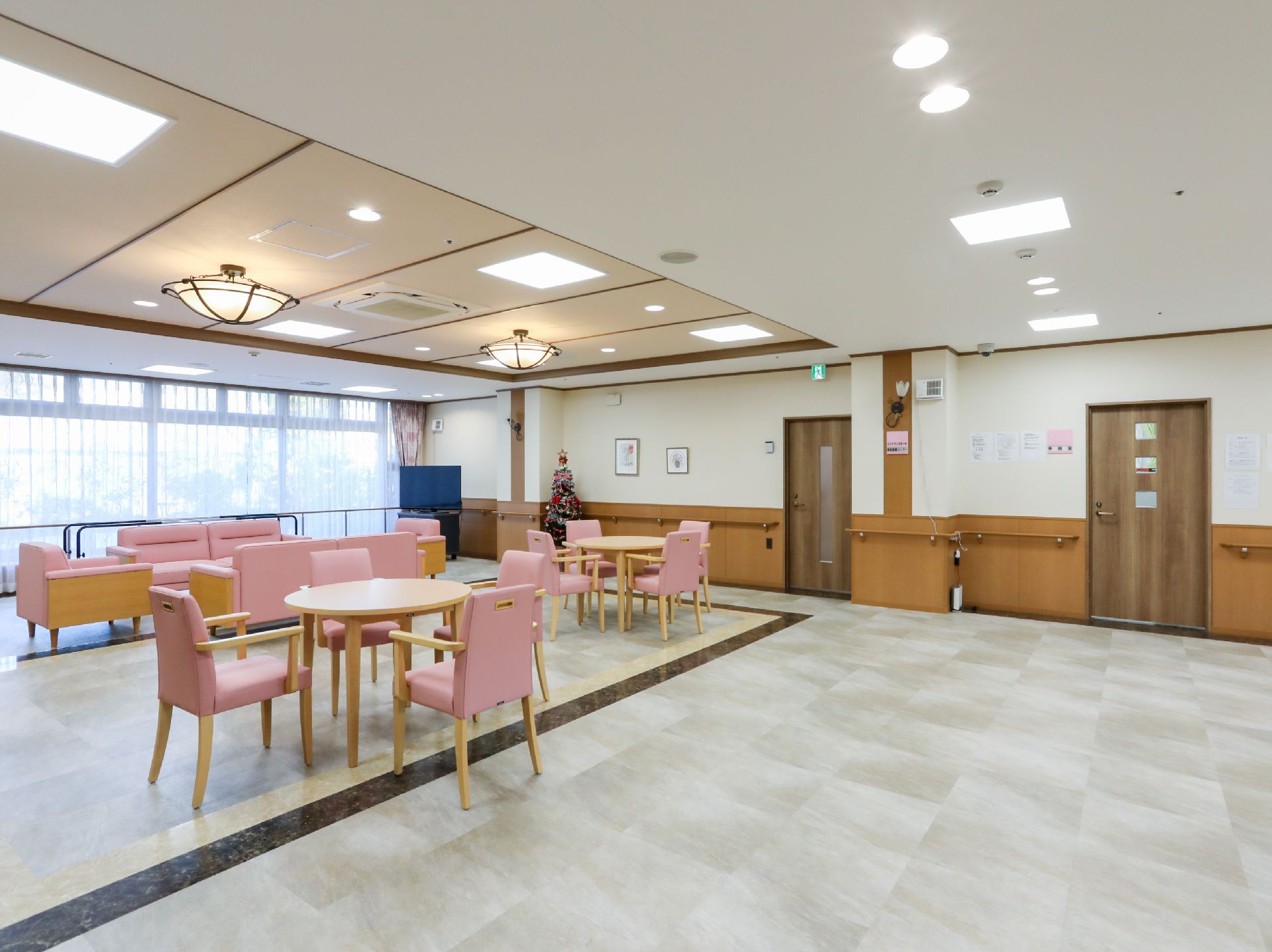 入居者同士でコミュニケーションを取ることが可能な共有スペース