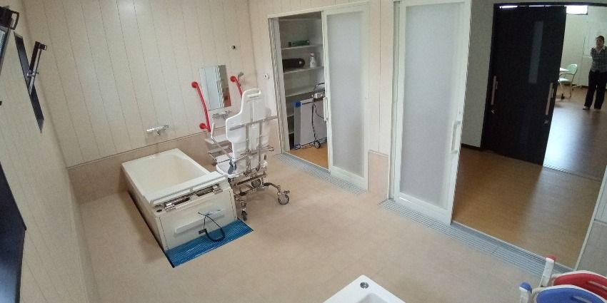 広い浴室と設備