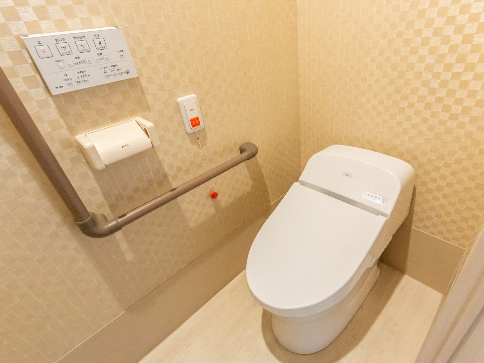 安全に配慮した設備のトイレ