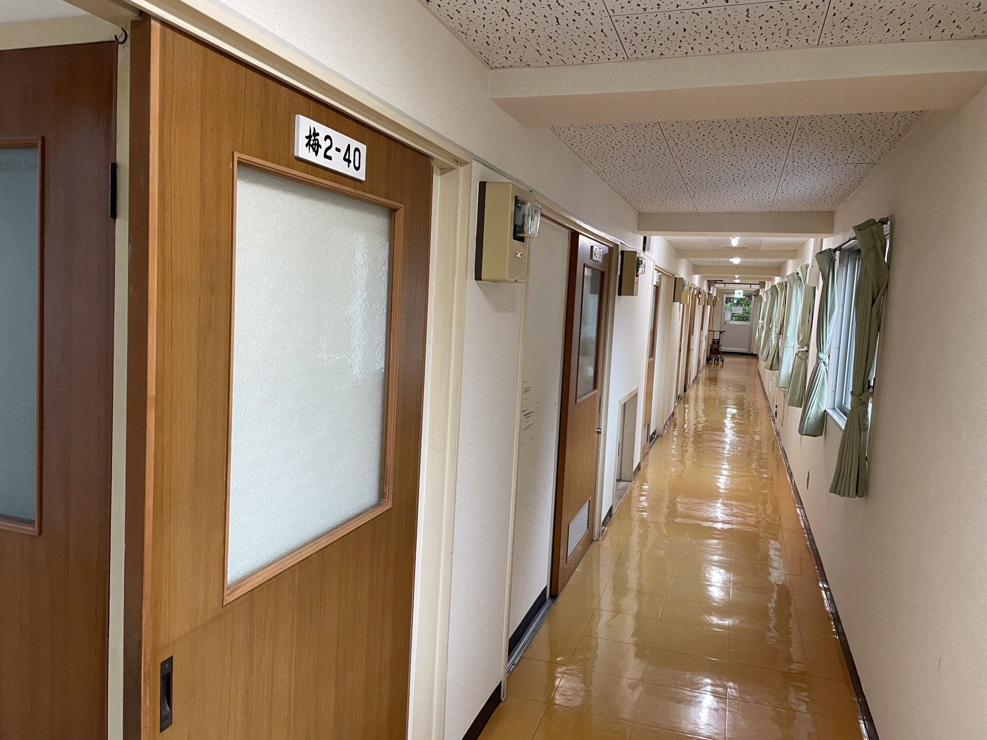 清潔な廊下の風景