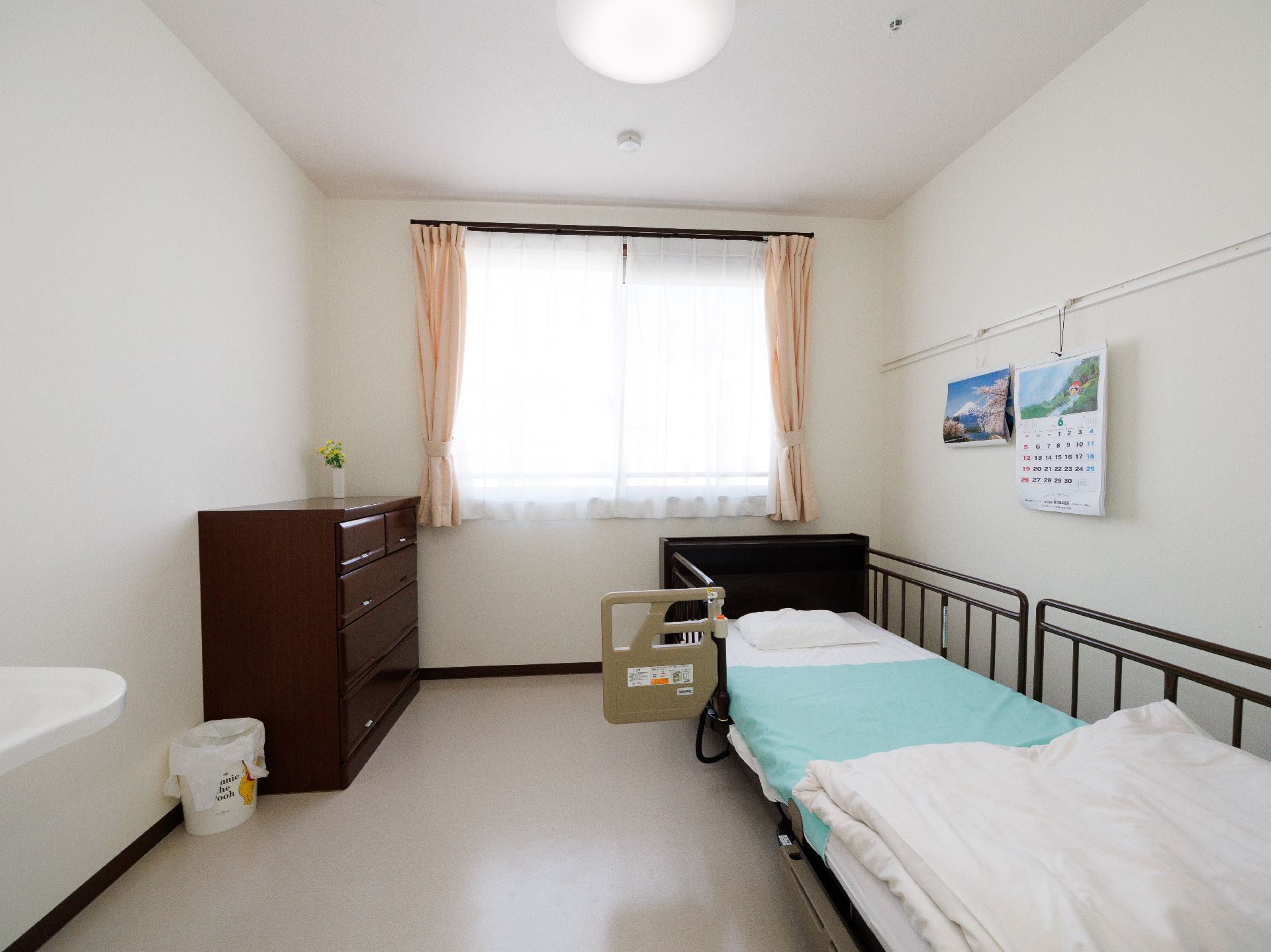 介護ベットを設置した居室