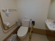 介護施設の清潔なトイレ空間