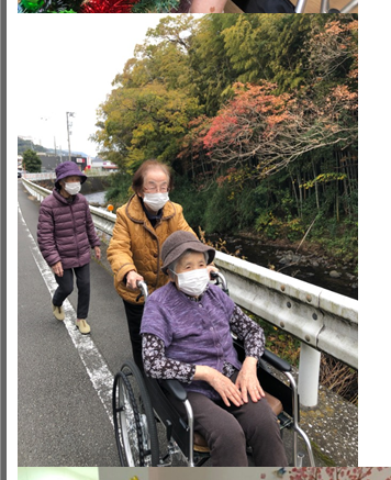 散歩する利用者と介助者
