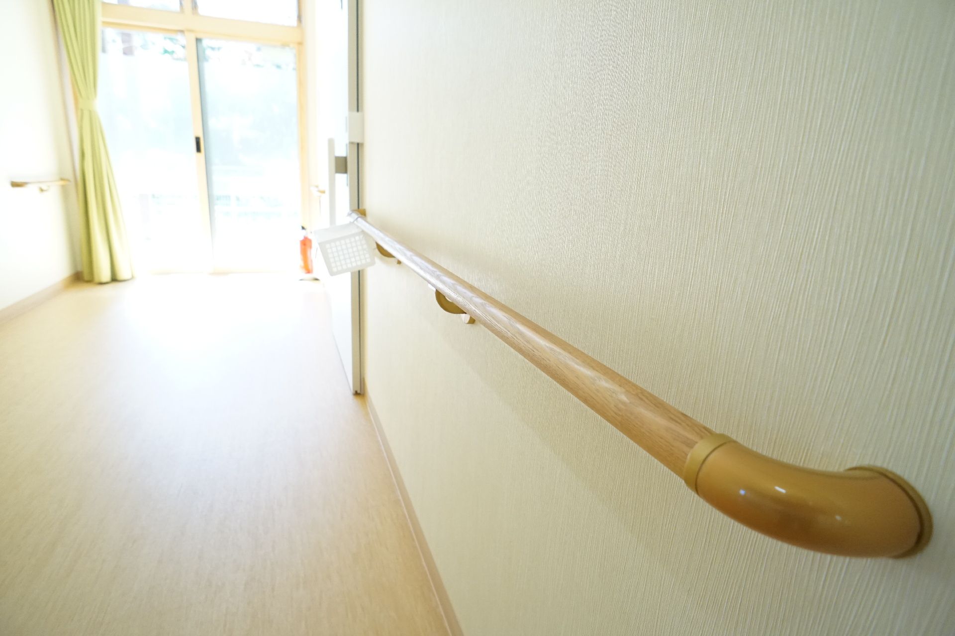 おしゃれで段差も少なく、転倒しにくい廊下