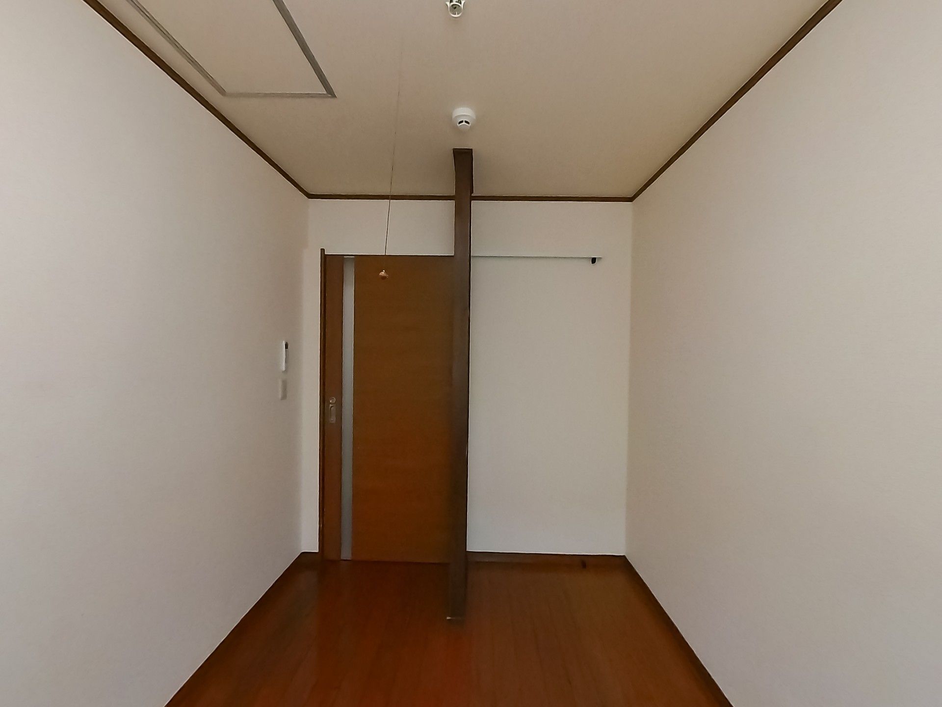 シンプルな個室の一角