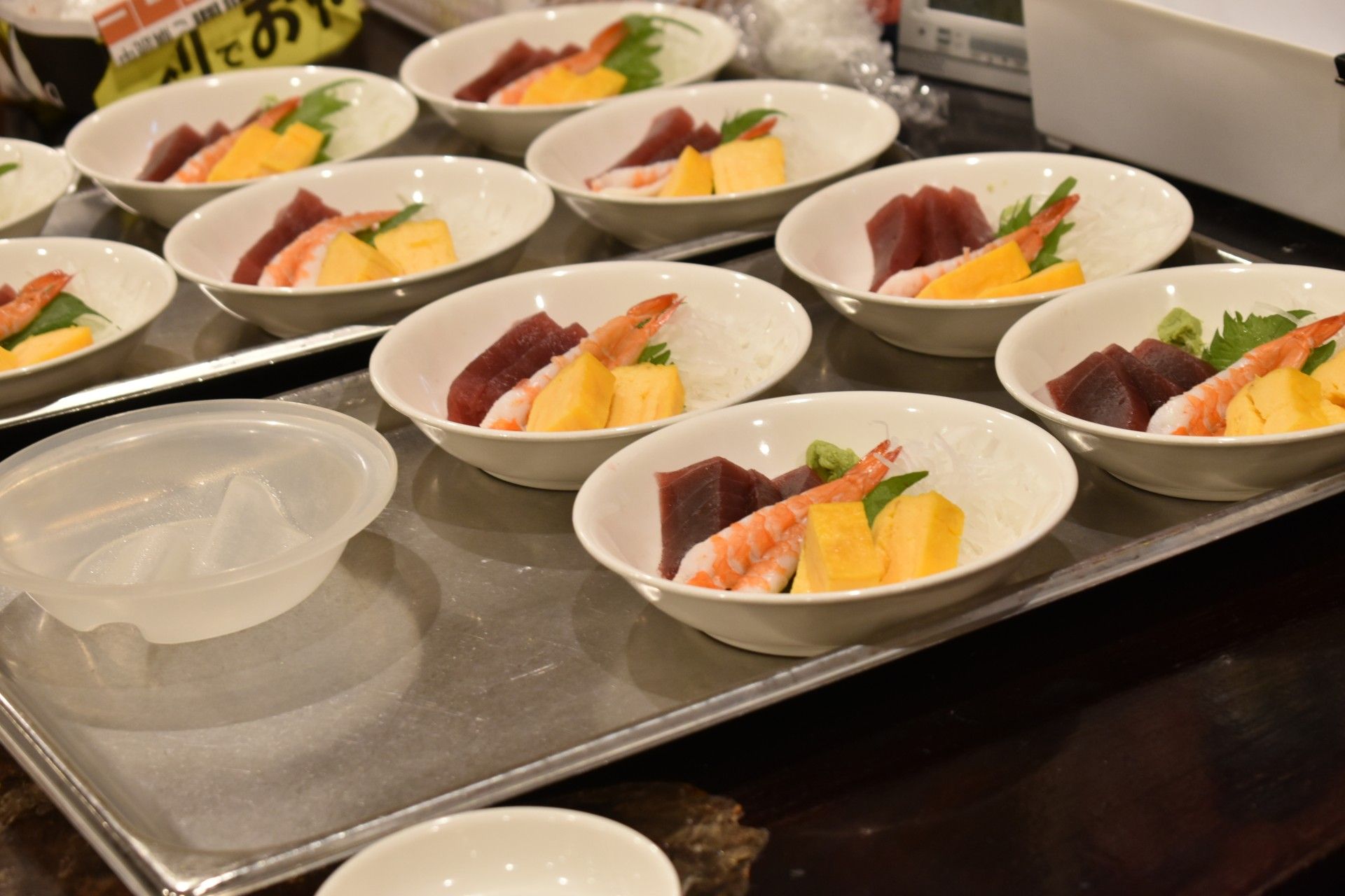 色とりどりの食事の盛り付け