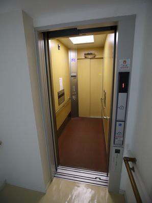 エレベーター