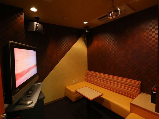 カラオケルーム