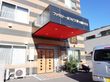 駐車場も設置してある介護施設の外観