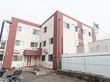 バリアフリー化された、手すりが設置してある玄関