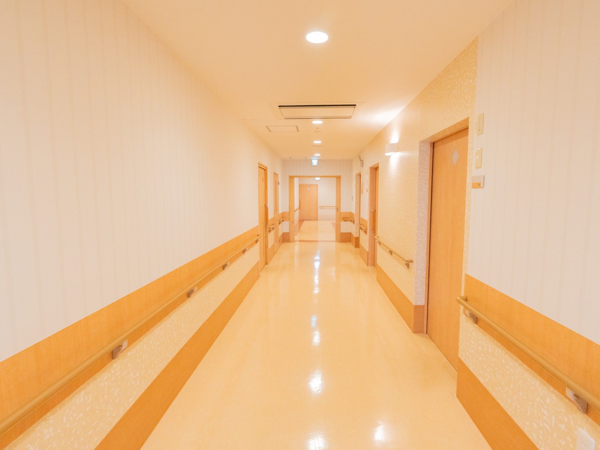 明るい廊下