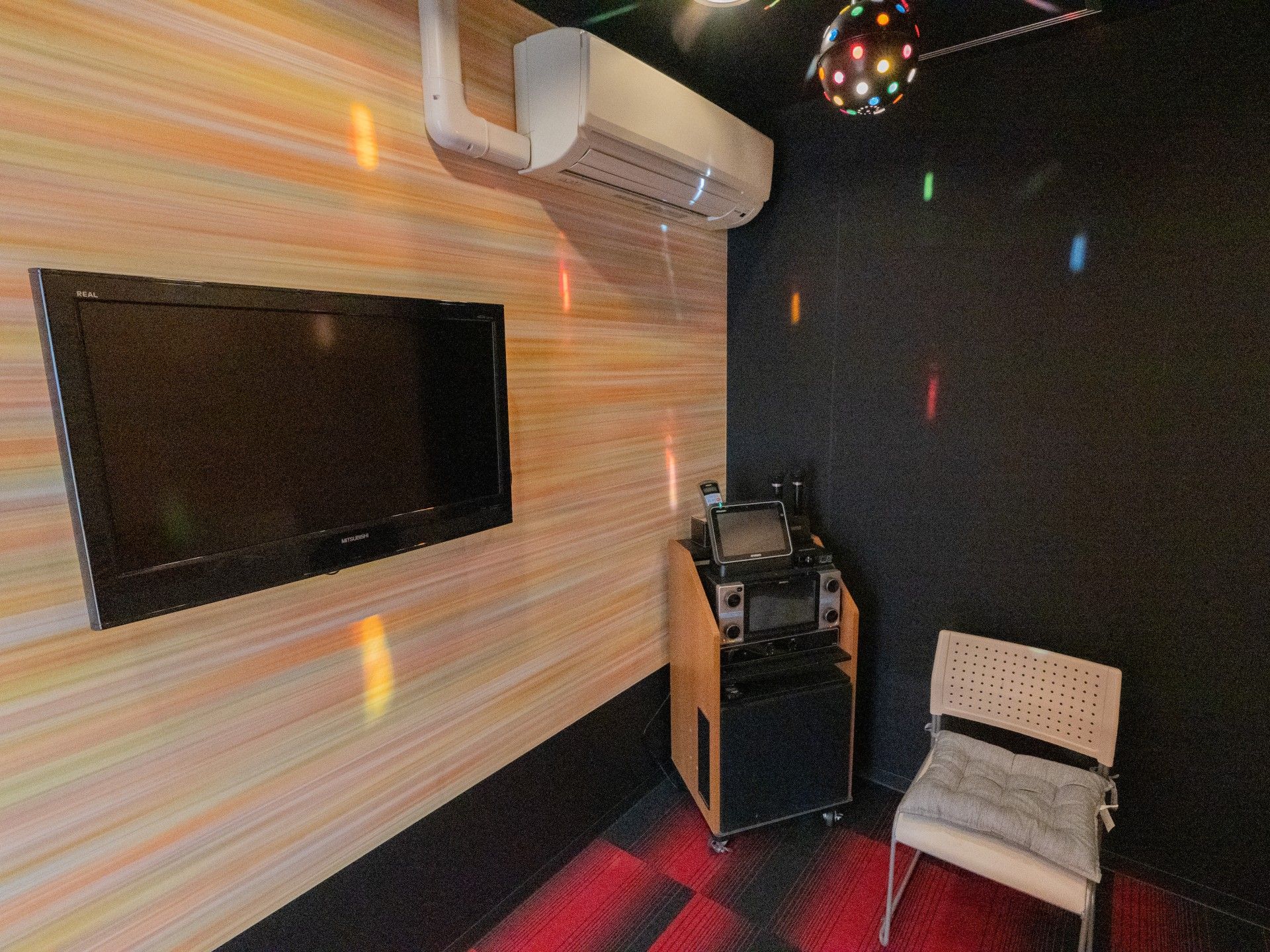 カラフルな娯楽室