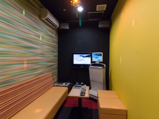 カラオケルーム