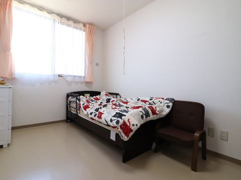 シンプルな個室の居室