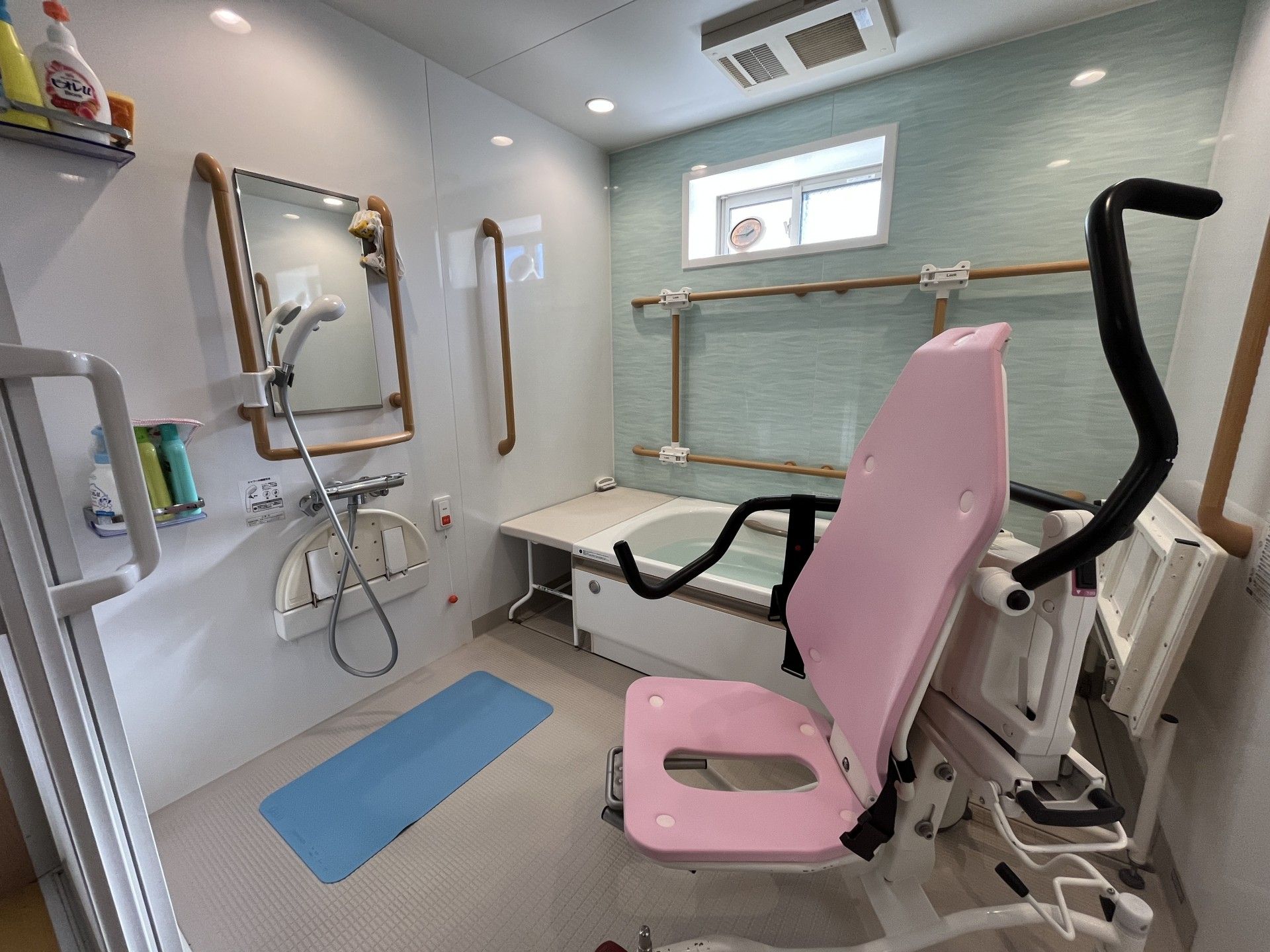 安全に配慮した浴室