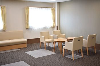 落ち着いた雰囲気の休憩室