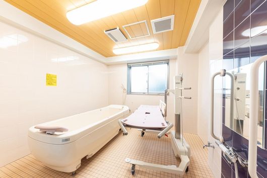 ストレッチャー浴