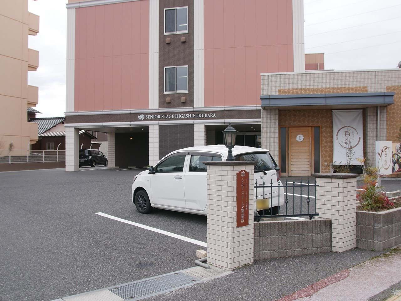 ゆったりとしたエントランス