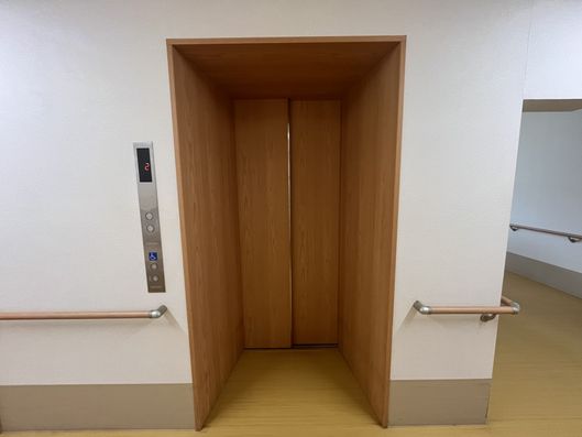 エレベーター