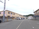 静かな住宅街の交差点