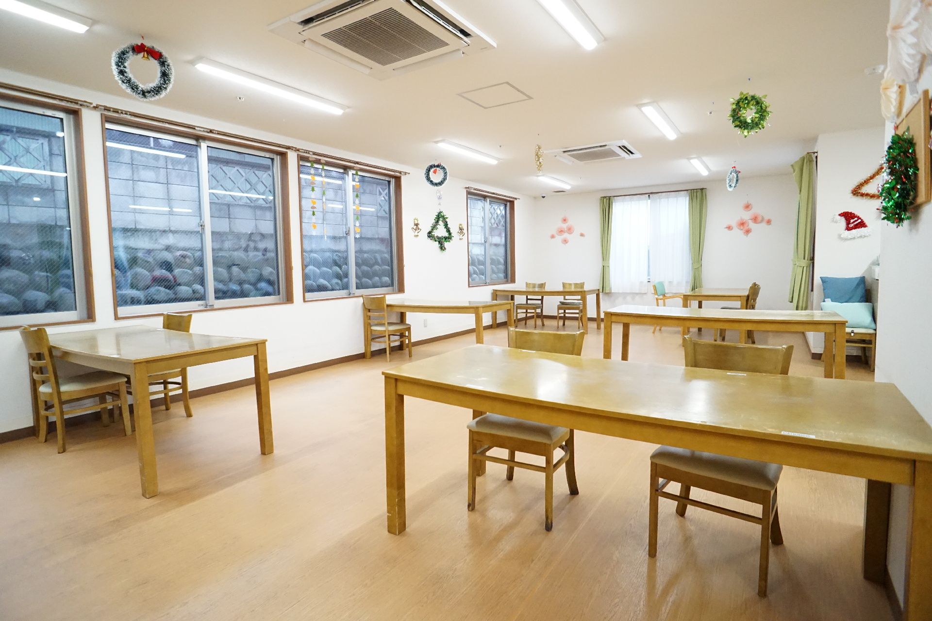 多くの入居者が集まる共有スペース