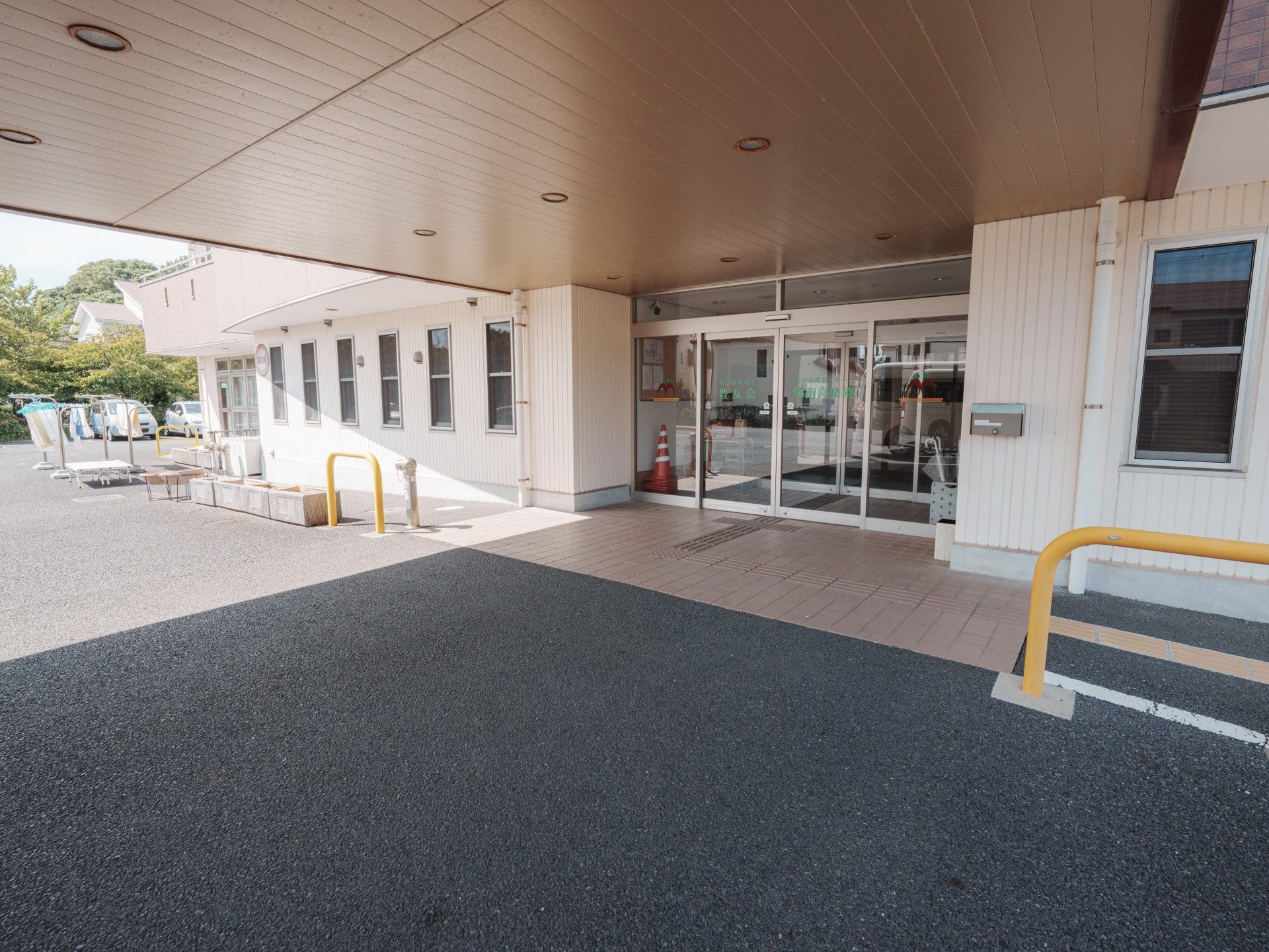 広いエントランス