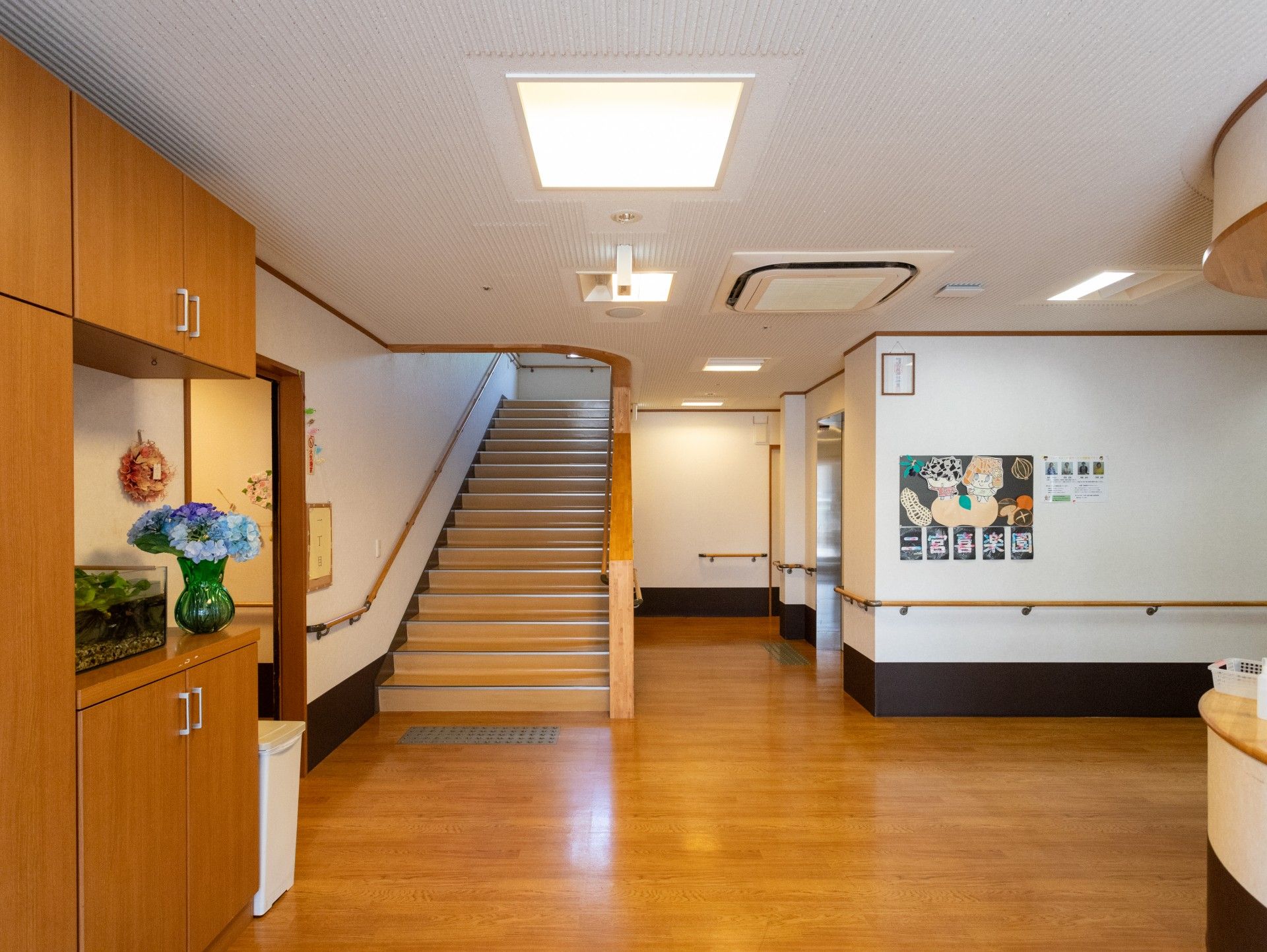 階段のある廊下