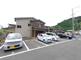 静かな住宅街にある施設