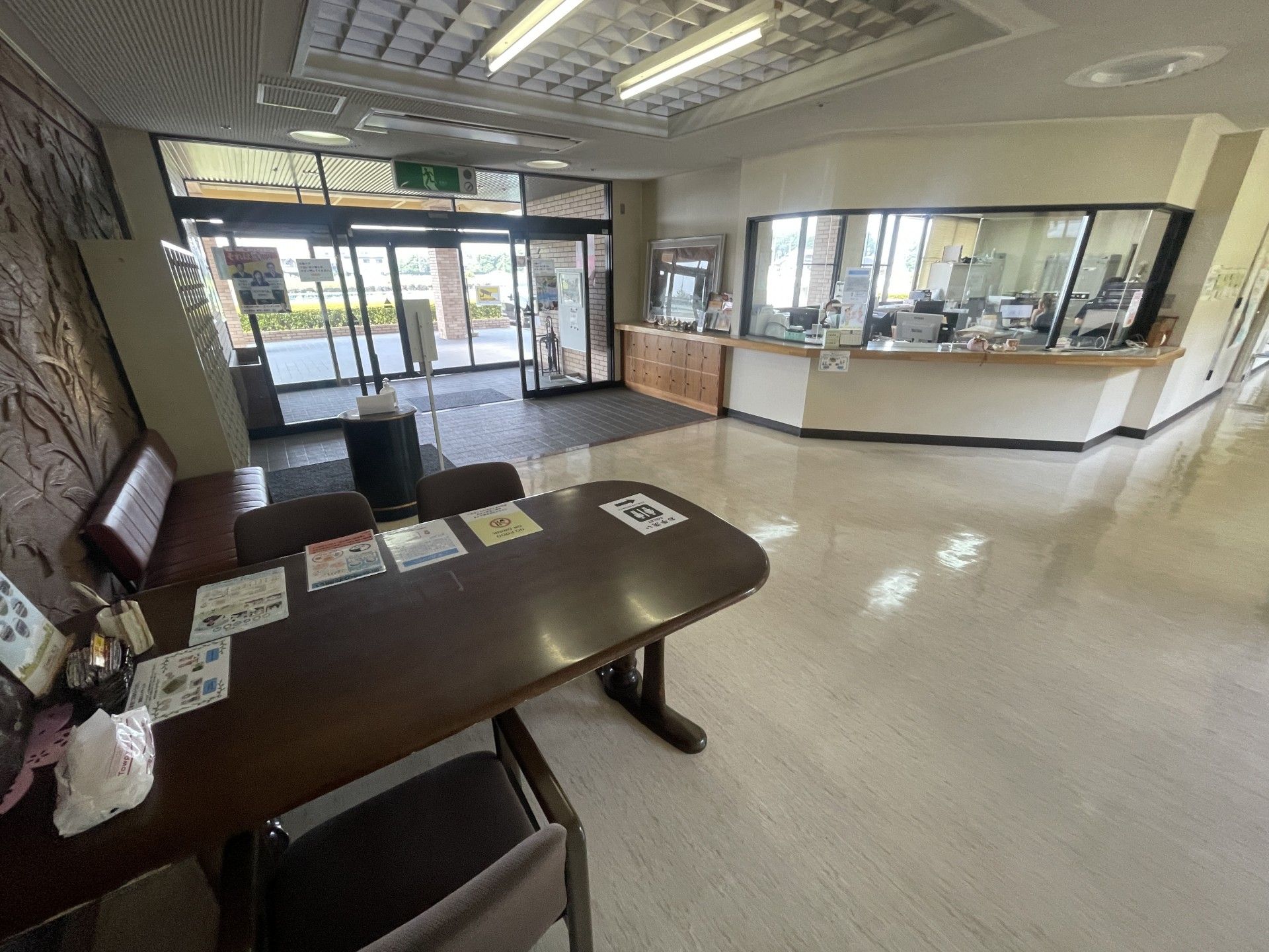 広いエントランス