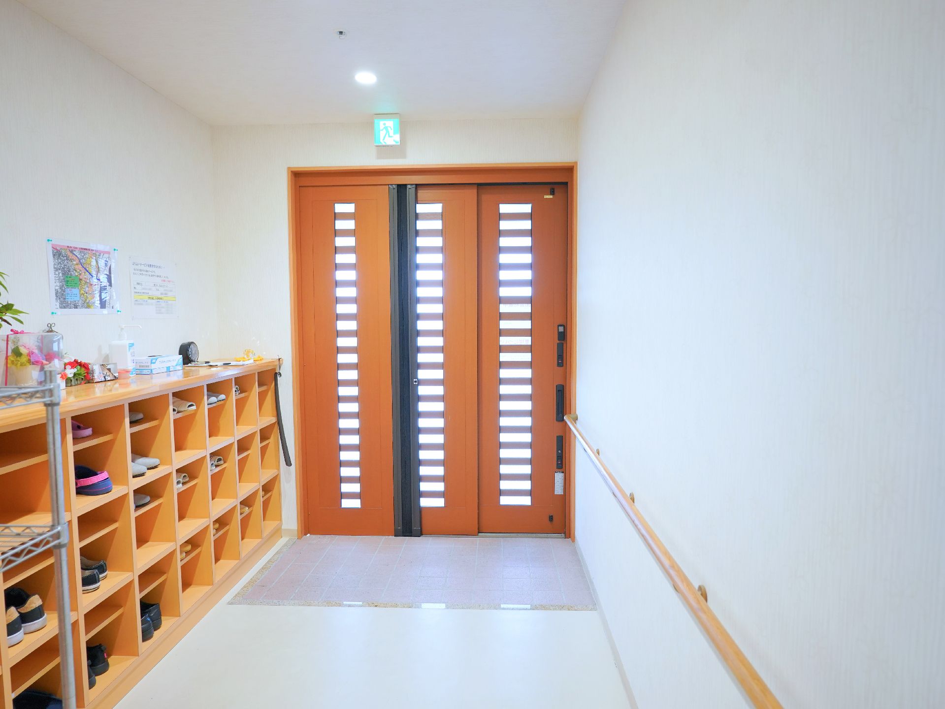靴箱が設置された玄関