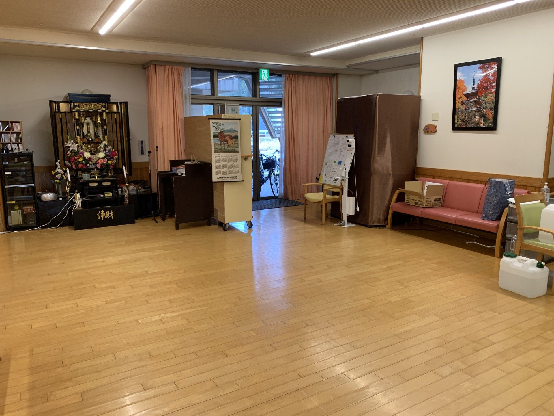 広いフロアの一角