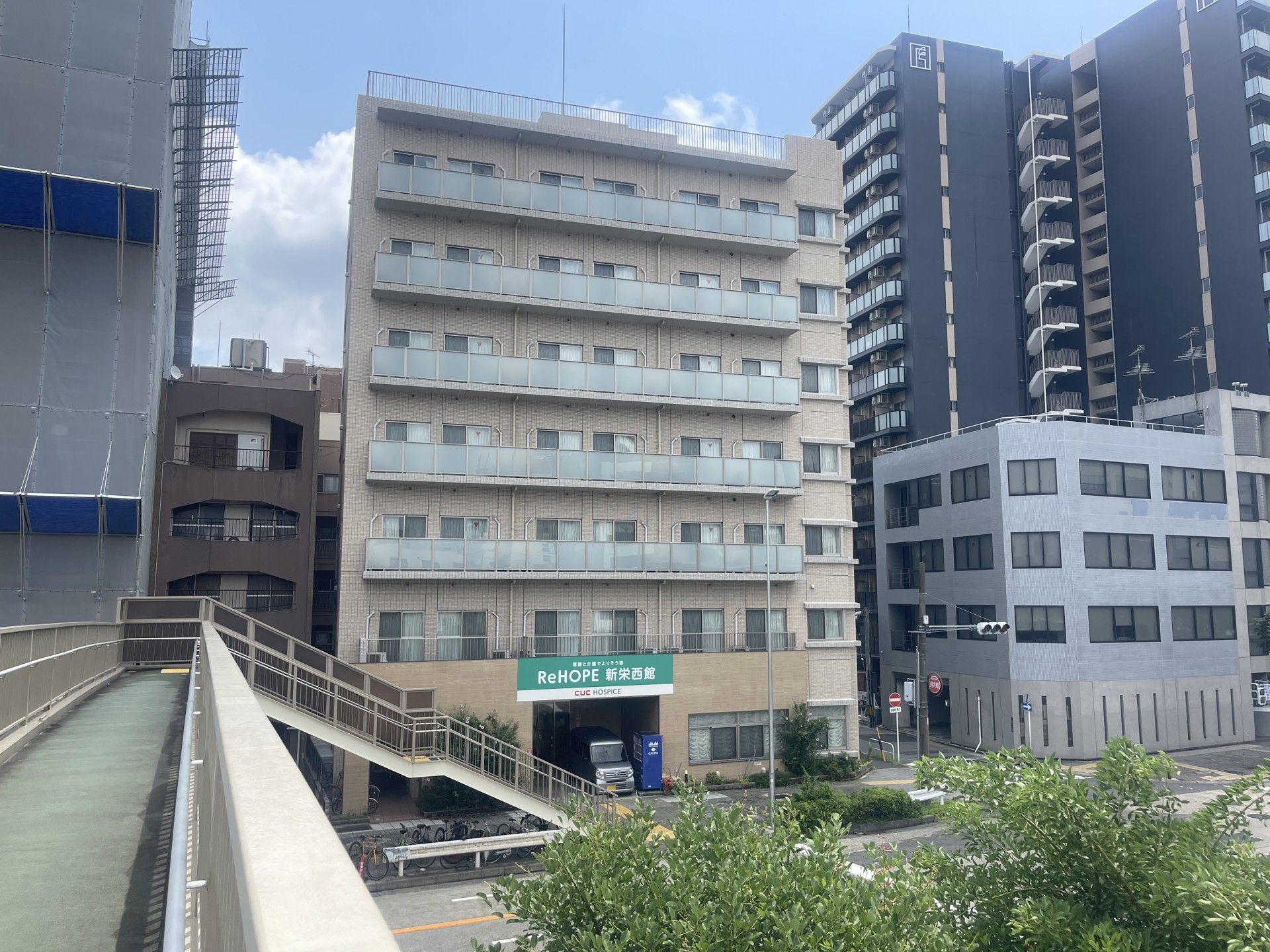 高層建物の外観