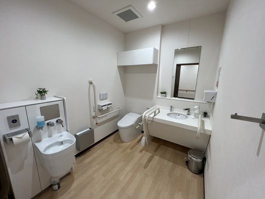 洗面台、トイレ