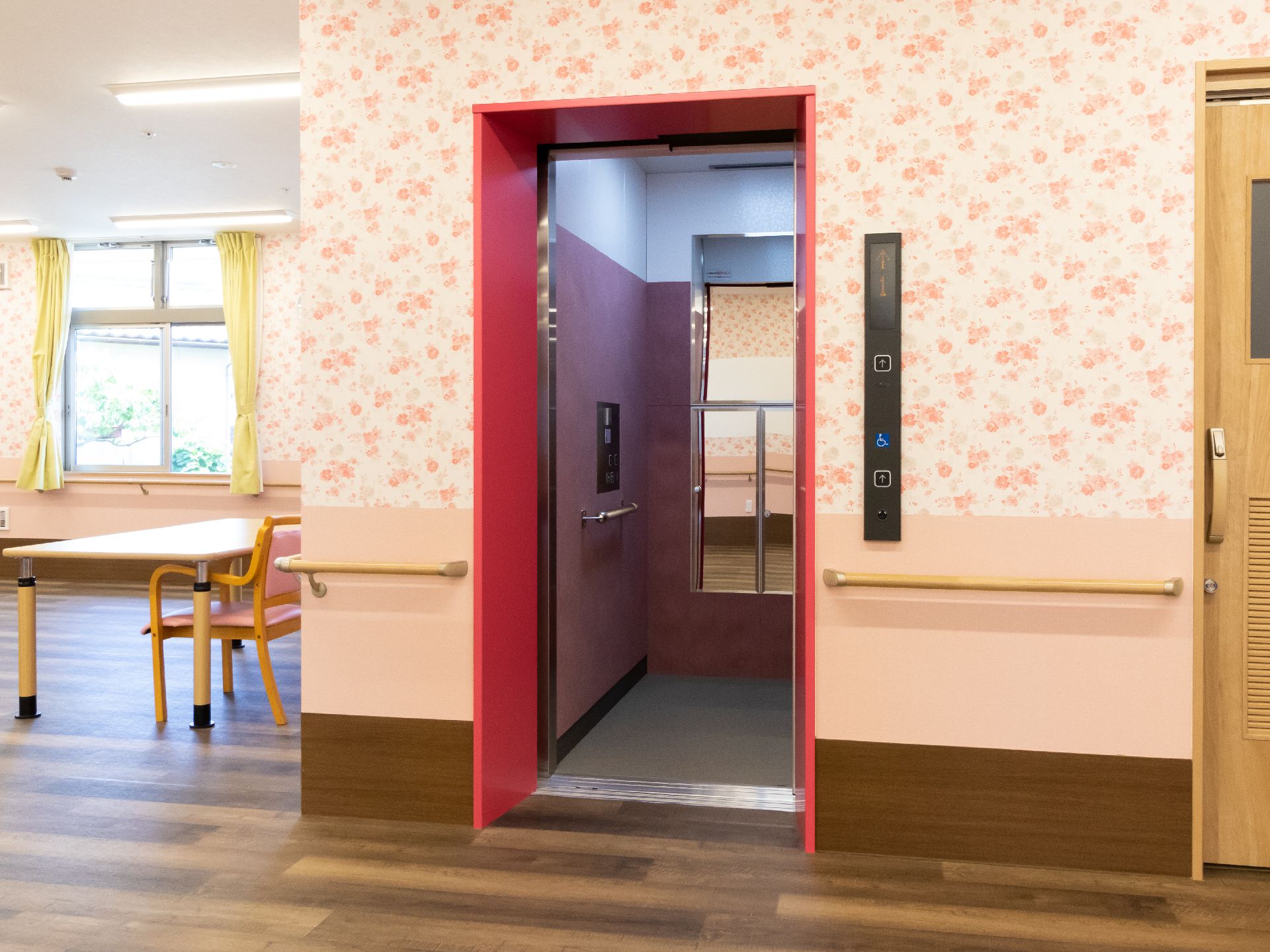 エレベーターを設置した共有スペース