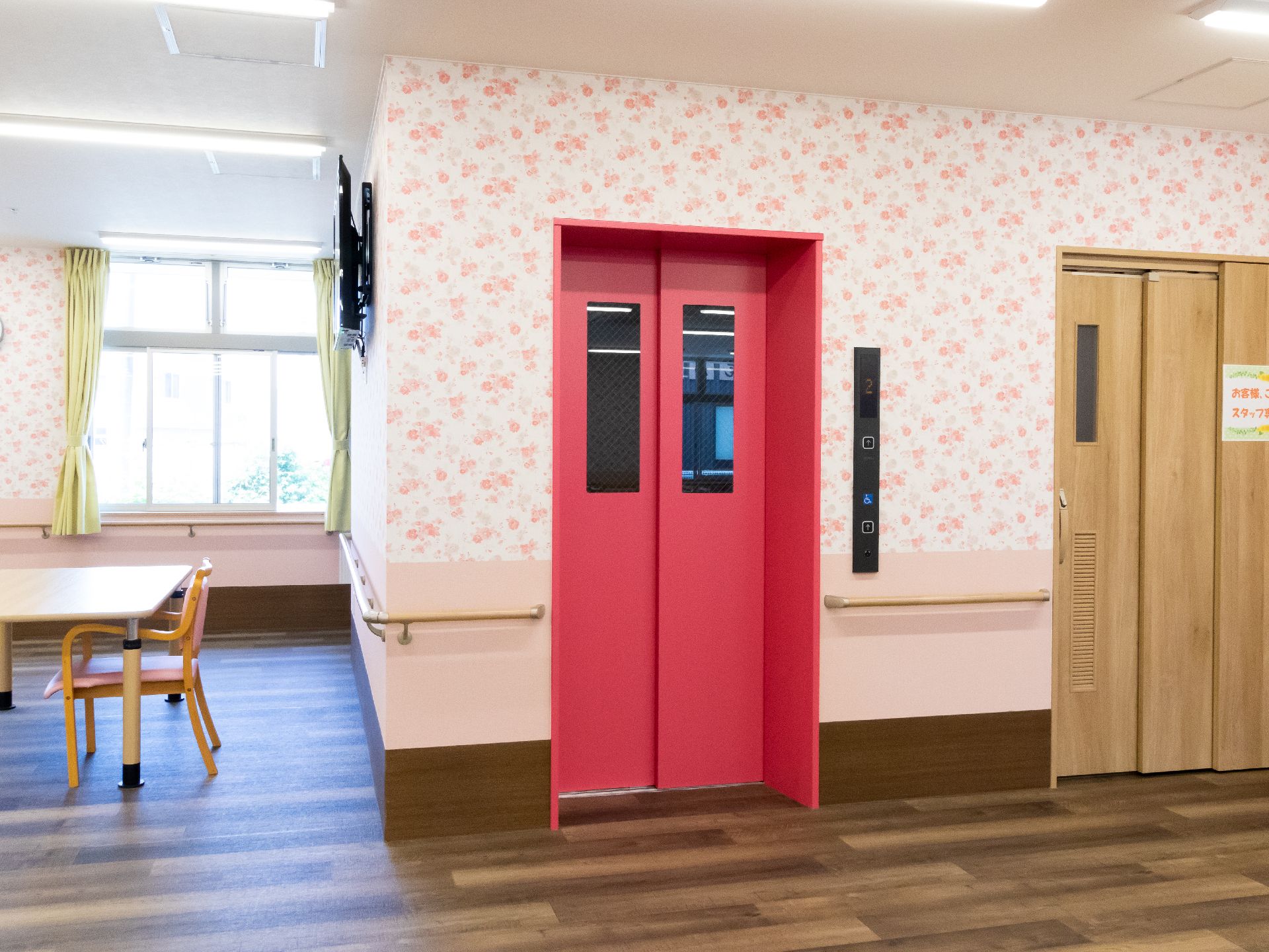 エレベーターを設置した共有スペース