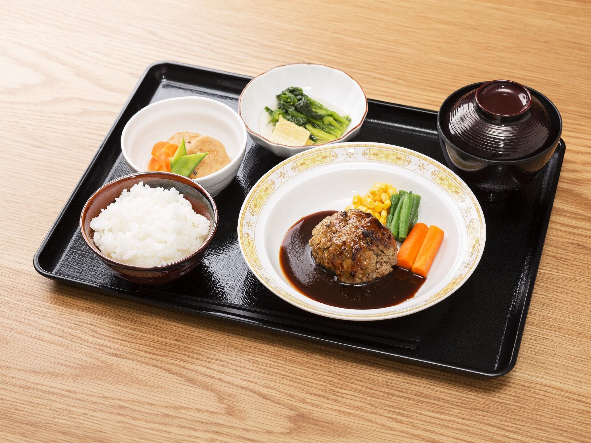 バランスの取れた食事提供