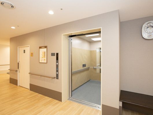 エレベーター