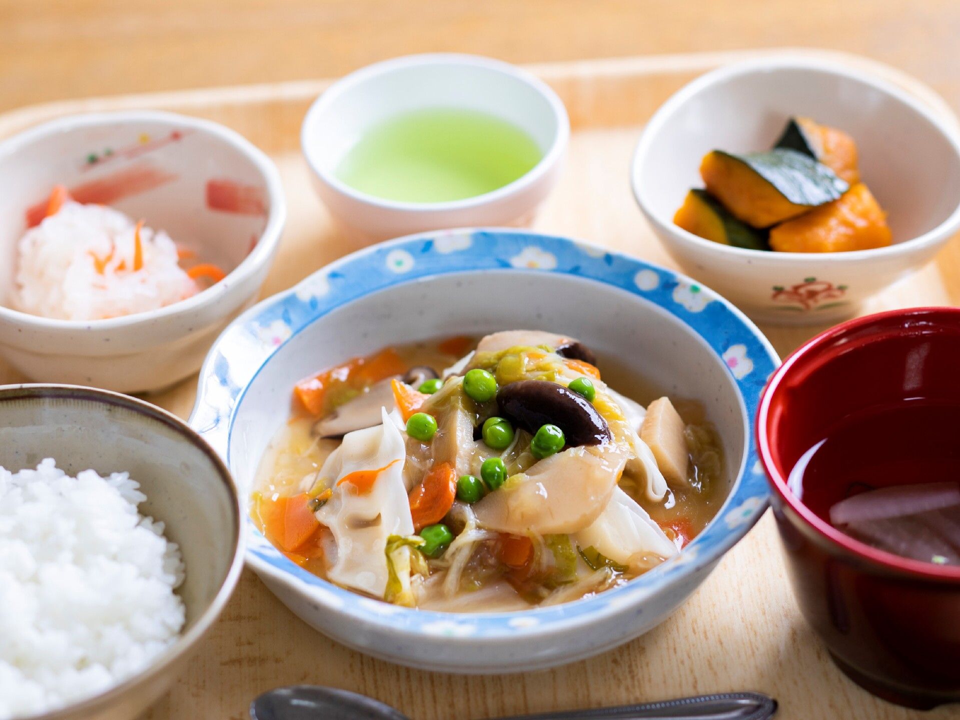 お食事