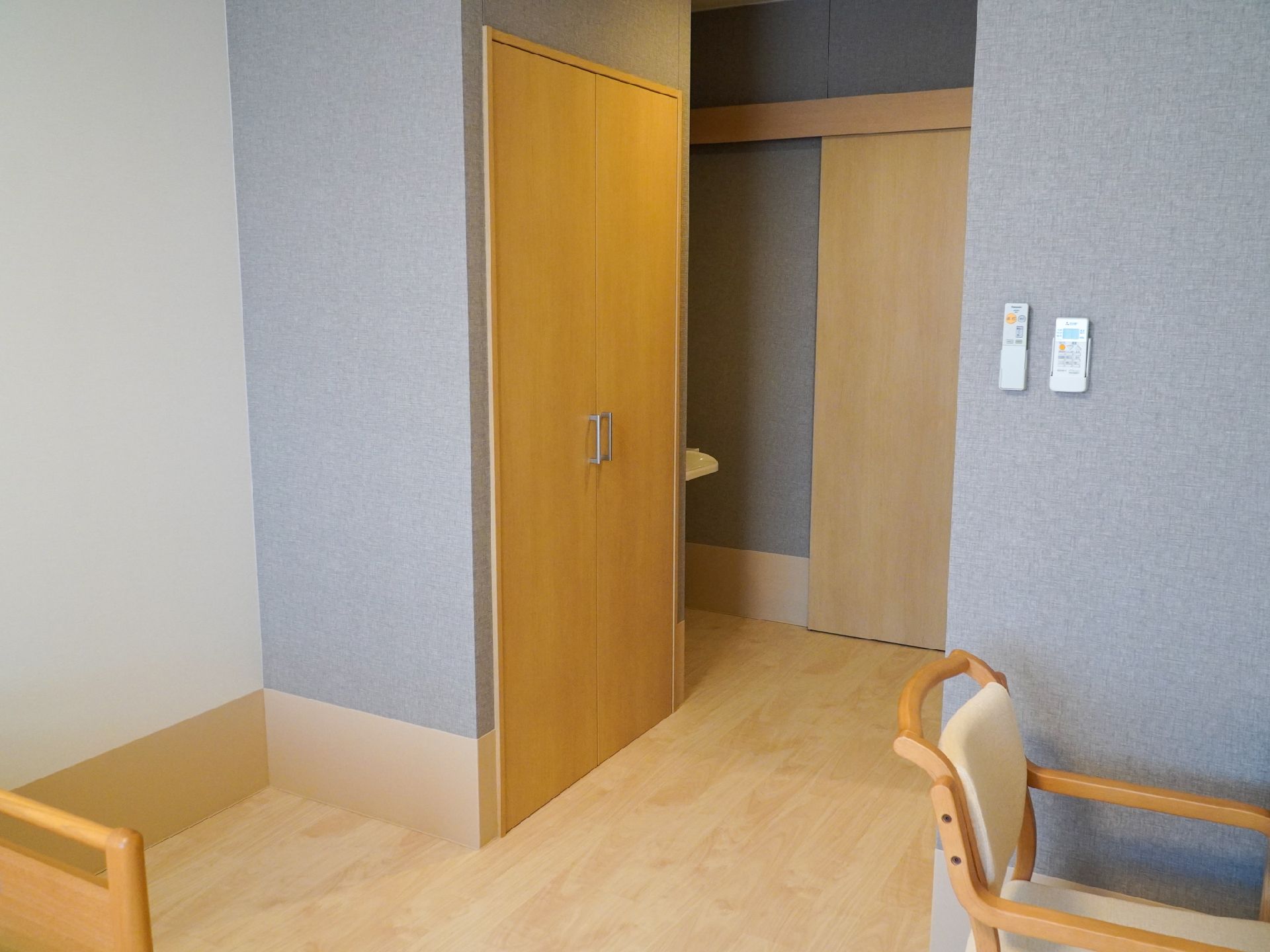 居室に設置された、衣服などを収納するクローゼット