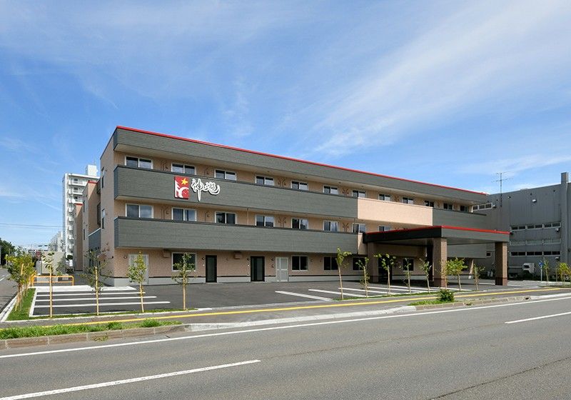 ゆったりとした施設の外観