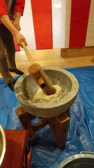 餅つきの様子