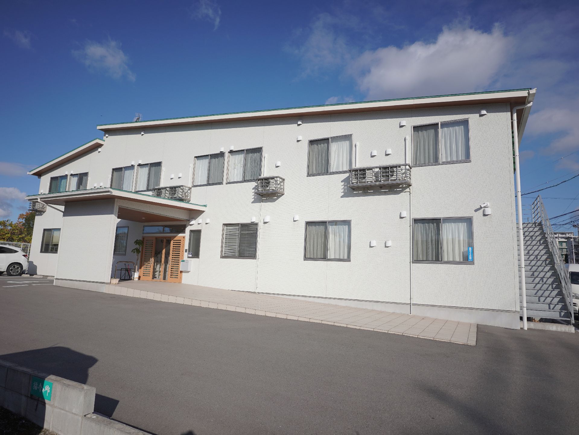 ２階建ての施設