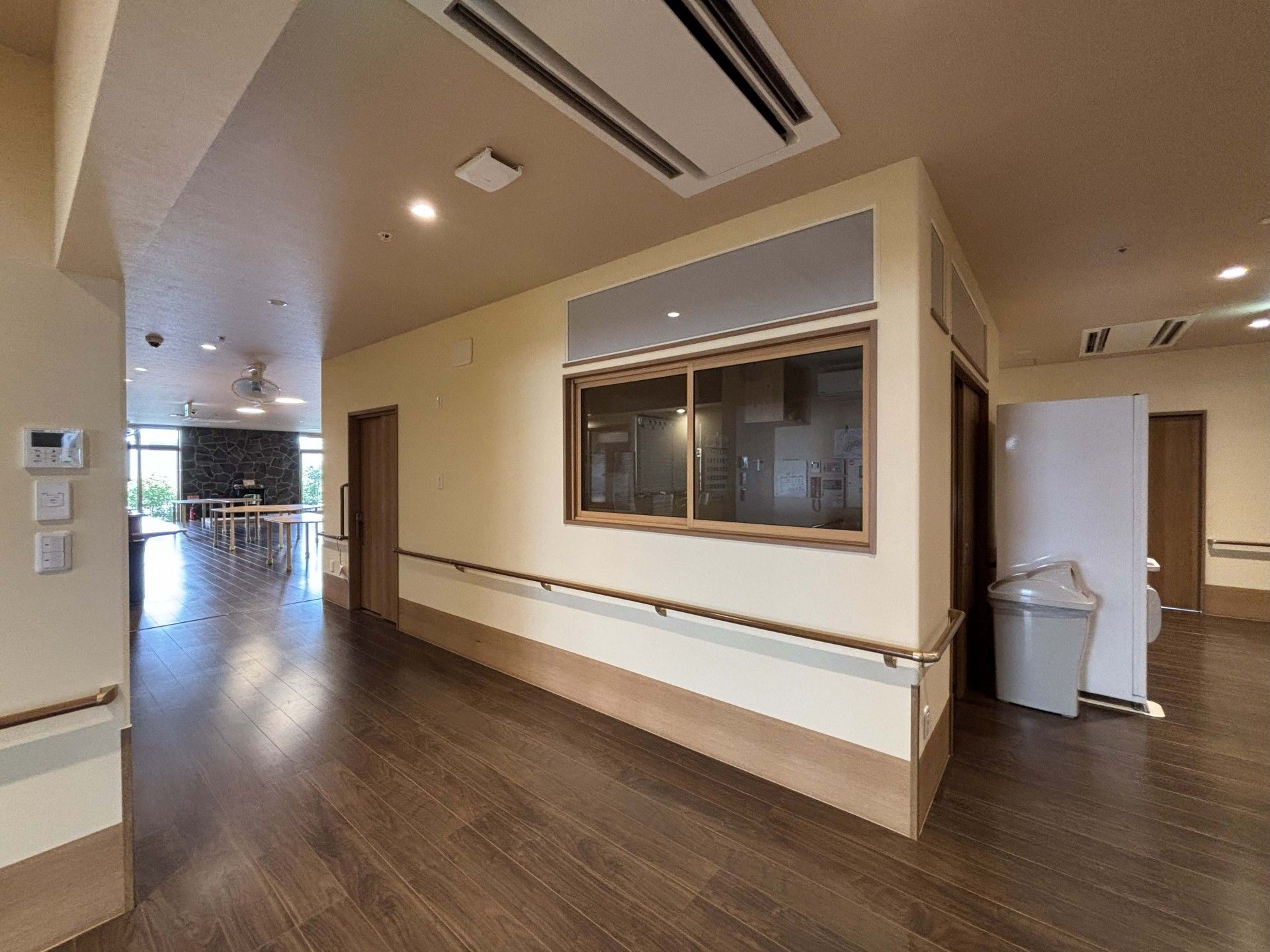 廊下と共有スペース