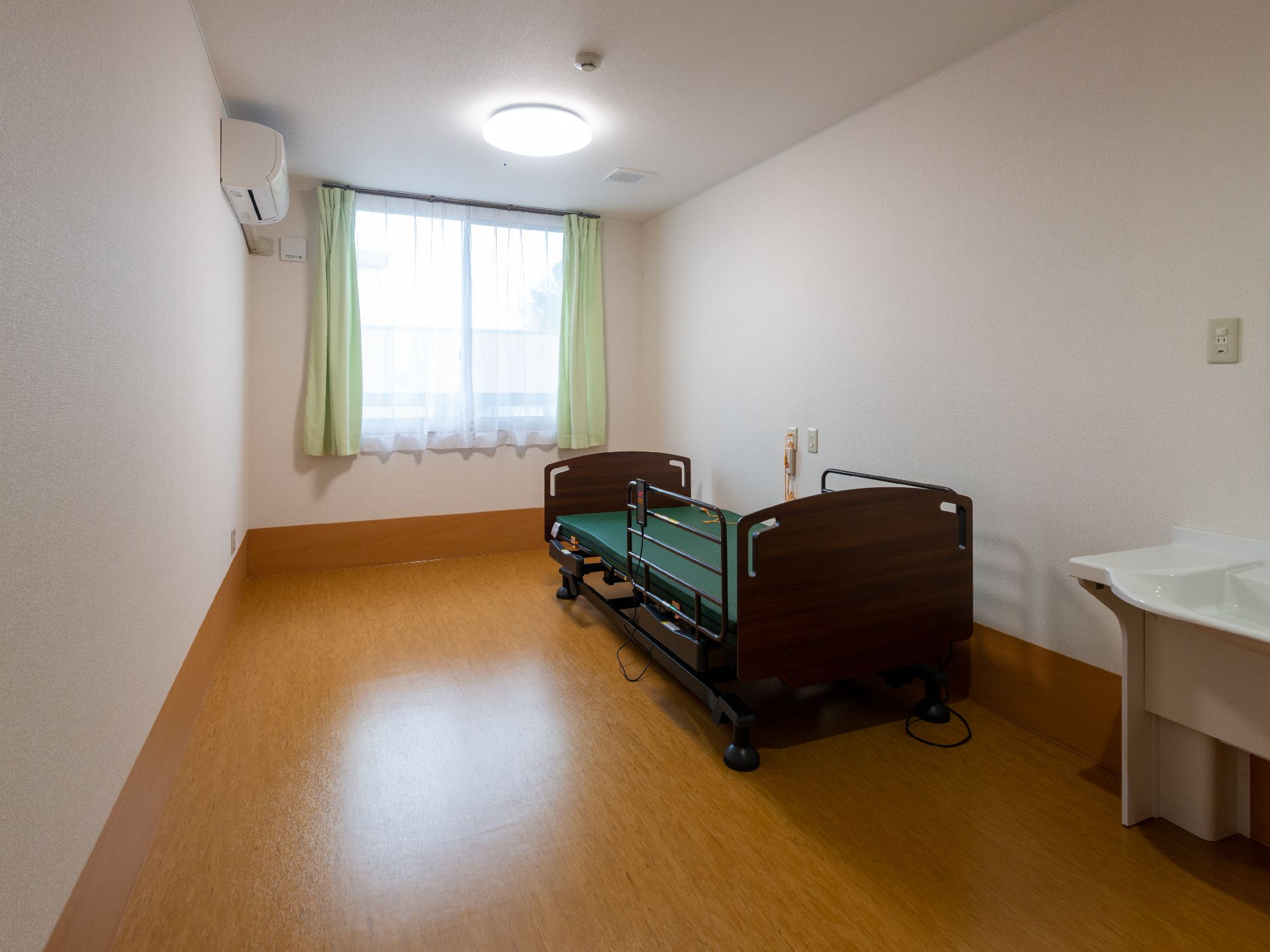 家具などを多く設置することのできる居室