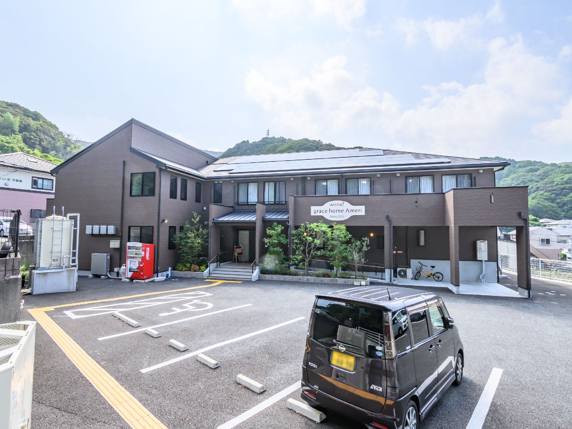 全室個室の施設外観