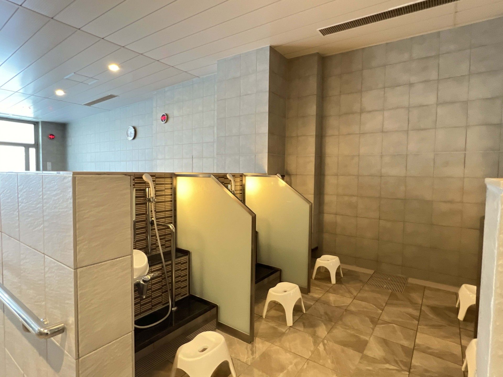 清潔な浴室の一角