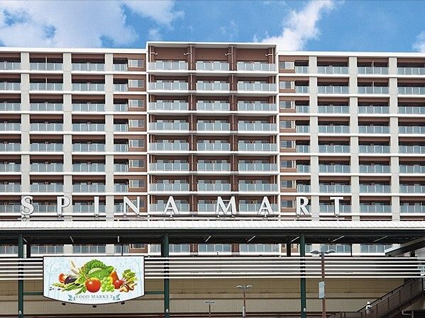 まるで高級マンションのような外観の施設