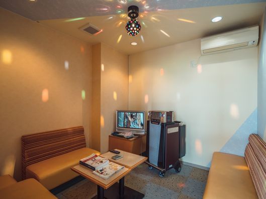 カラオケルーム