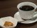 コーヒーとお菓子のテーブル