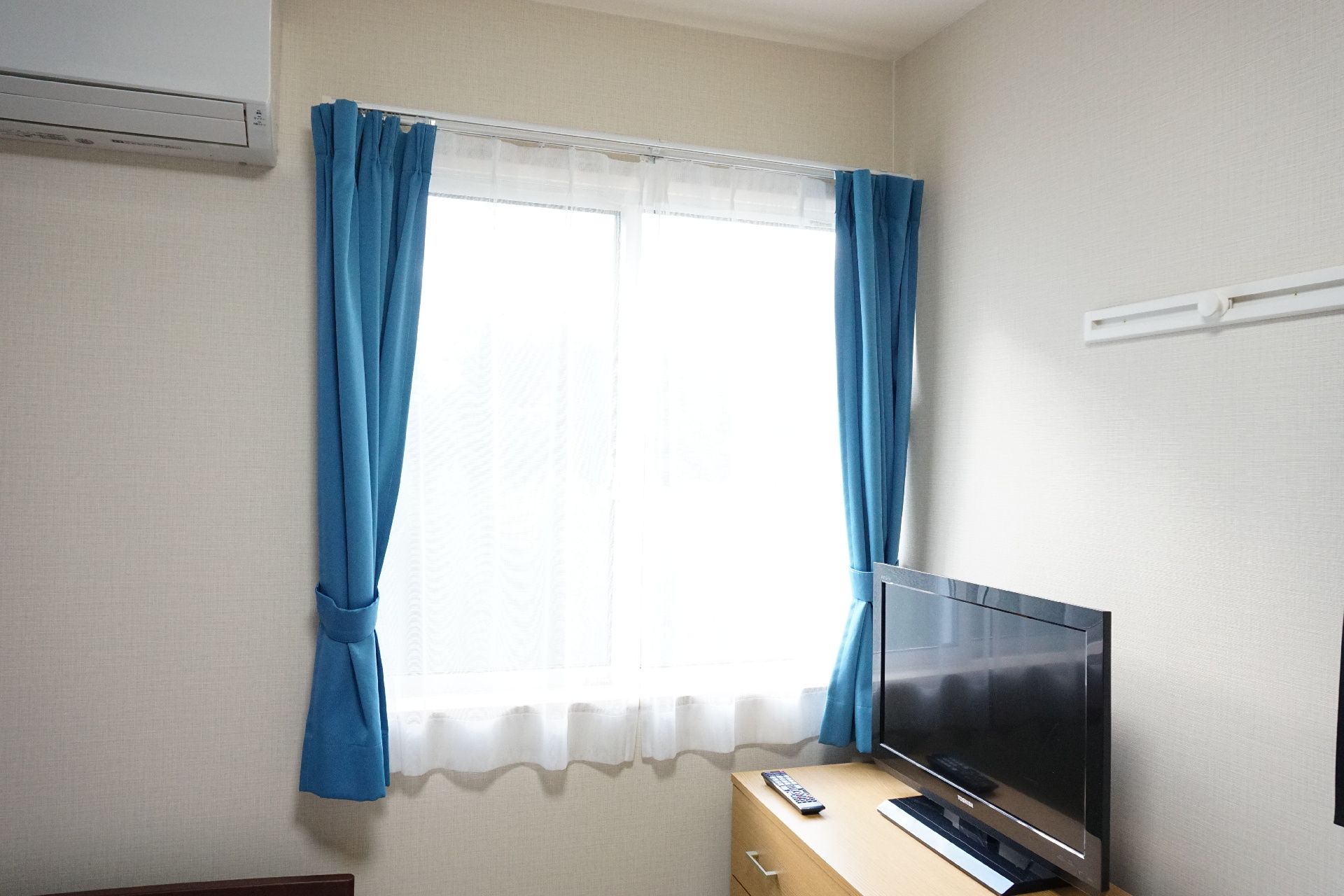 車椅子の方も利用しやすいスペースの広い居室